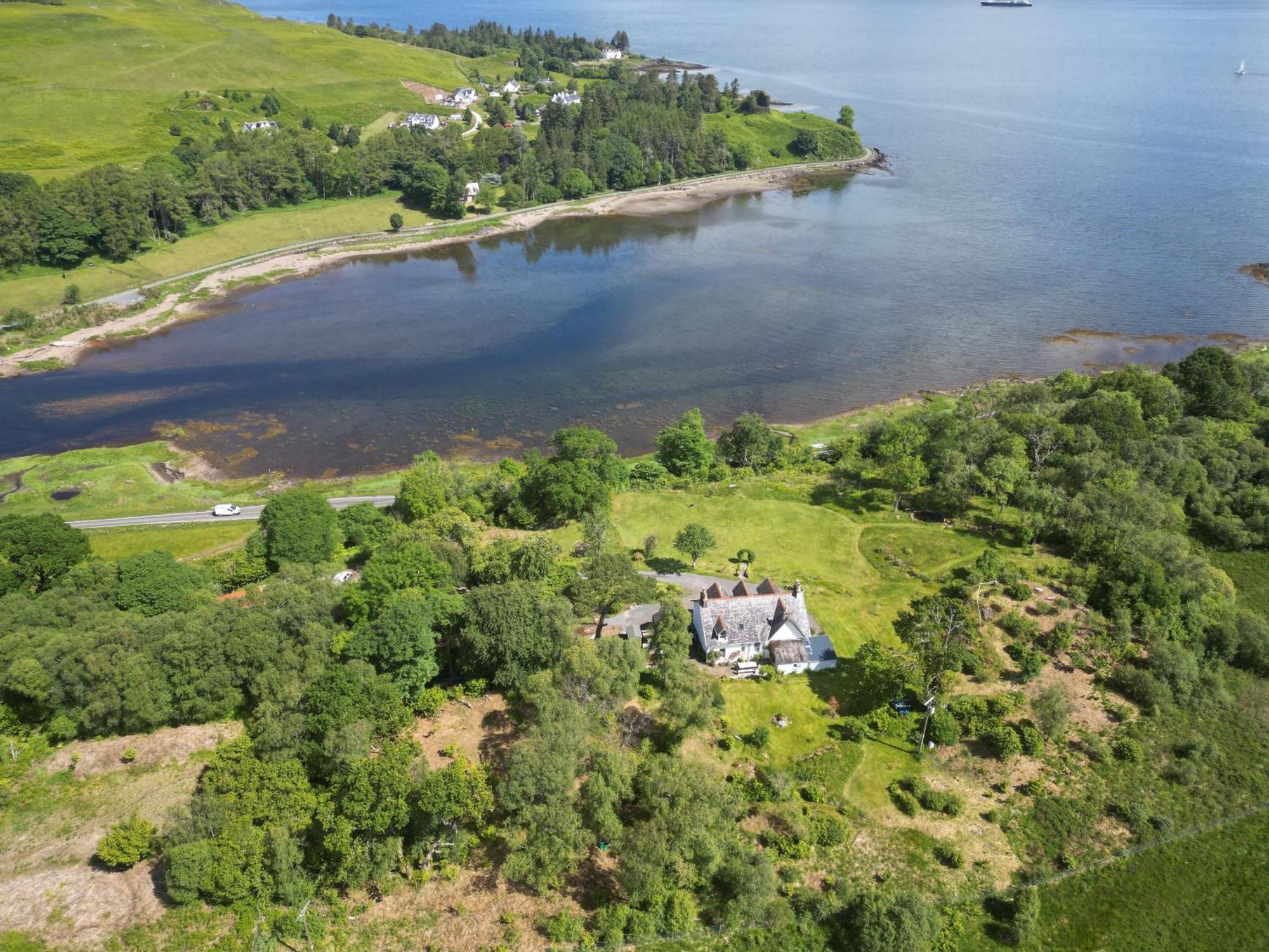Glenaros Lodge Salen  Exteriör bild